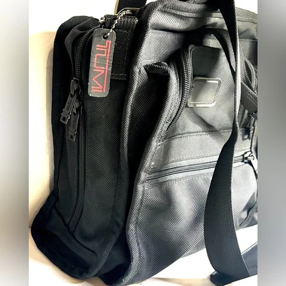 Vintage TUMI Black Ballistic Expandable Nylon/Leather Laptop/Briefcase Bag